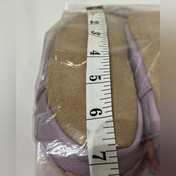 NWT Lil Jo’s Baby footwear Made in Canada - Picture 8 of 9